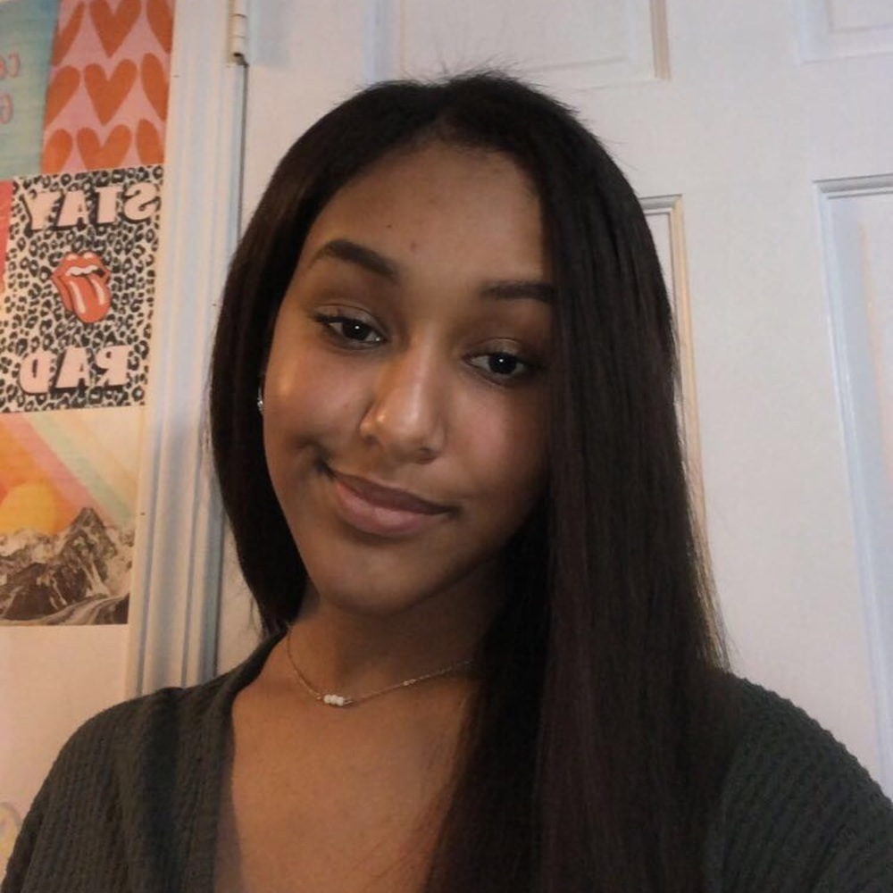 Meet your Posher, Hannah